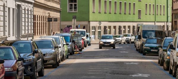Autem nebo na motocyklu