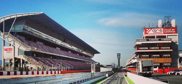 ENTRÉE DANS LE CIRCUIT