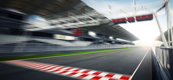 เข้าสู่สนามแข่งขัน